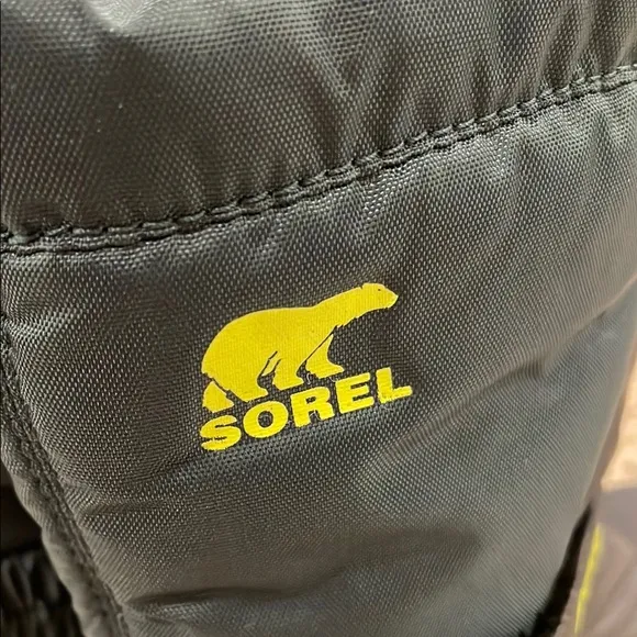 NWT Sorel Kids Insulated Black and Yellow Winter Boots Size 13