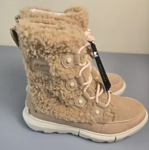 NWT Sorel Youth Explorer Cozy Faux Fur Boots Size 3