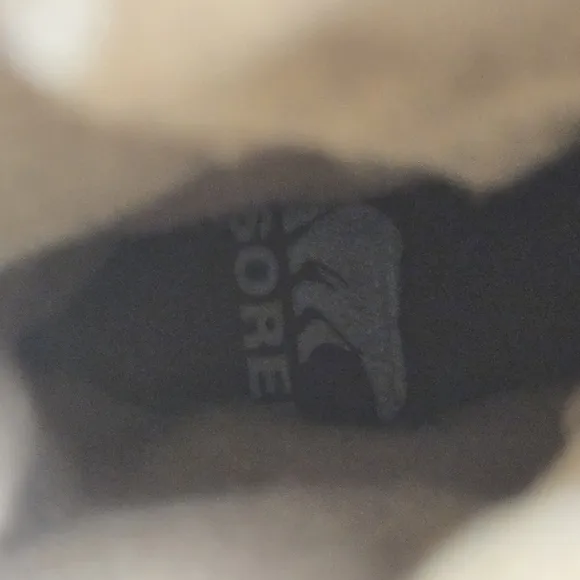 NWT Sorel Youth Explorer Cozy Faux Fur Boots Size 3