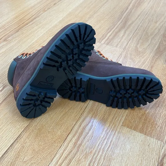NWT Timberland Premium Dark Brown Nubuck 6-Inch Waterproof Boots kids us 11 &amp; 12