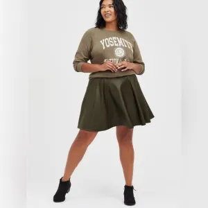 NWT Torrid Circle Skirt Ponte Coated Olive (Faux Leather) - Green, Size 5X/28W