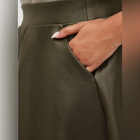NWT Torrid Circle Skirt Ponte Coated Olive (Faux Leather) - Green, Size 5X/28W