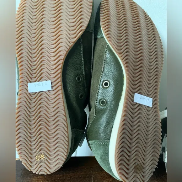 NWT! Tory burch tory sneaker