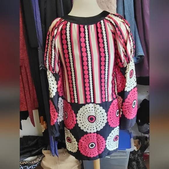 NWT Voom by Joy Han Colorful Graphic Print Silk Mini Dress Fit for a Fashionist