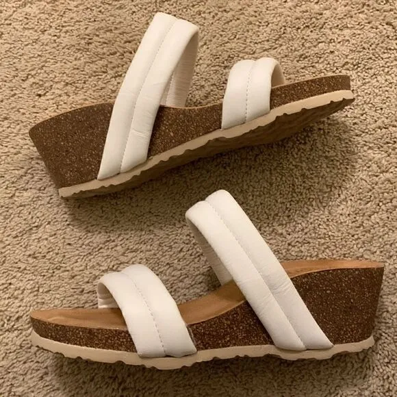 NWT Yokono Sandals Womens White Leather Wedge Slip On size 9.5