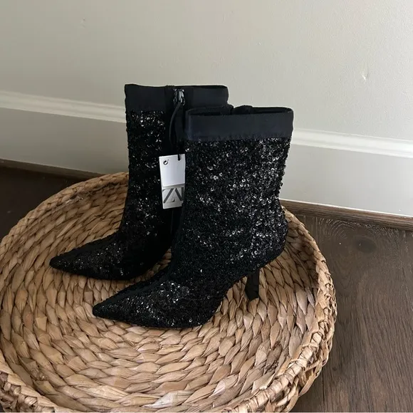 NWT Zara Black Sequin Fabric Boots with Heel Size 6