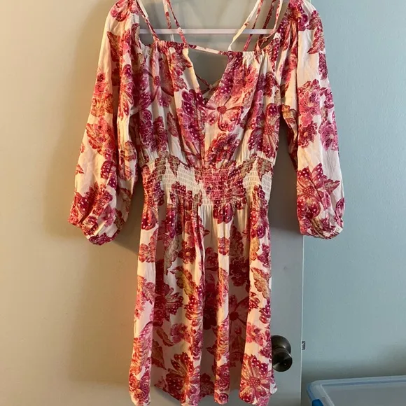 Off Shoulder Smocked Waist Dress Sz small. Like New!