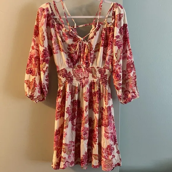 Off Shoulder Smocked Waist Dress Sz small. Like New!