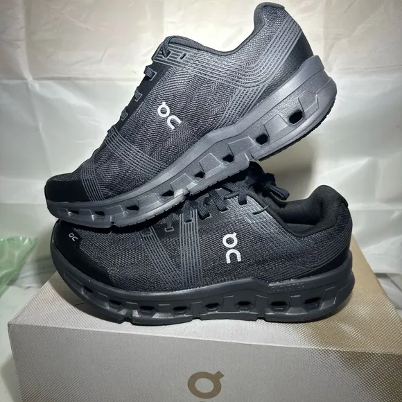 On Cloud Running Shoes Black Eclipse size 9.5 Men
