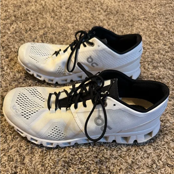 On Cloud X Running Shoes