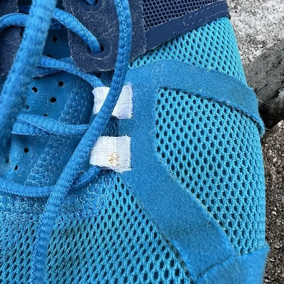 ON Men's Cloud Malibu/Denim Cloudtec Running Shoes Size M 9.5