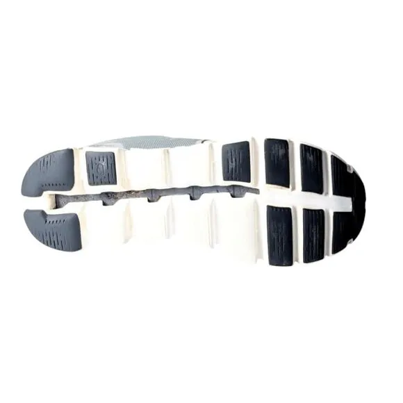 ON RUNNING Cloud 5 Running Shoes Size 13