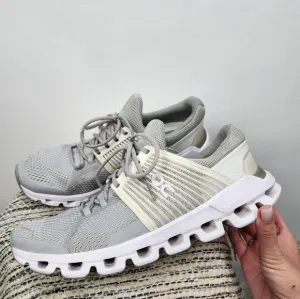 On Running Cloud Swift Gray Running Shoes Womens 10