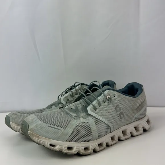 On Running Cloud Women's Running Shoes