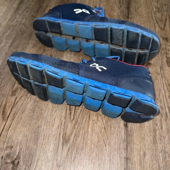 ON Running • Cloud X Running Shoes
