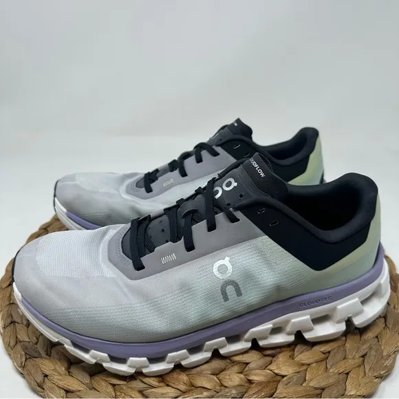 On Running Cloudflow 4 Running Shoes Fade Wisteria Size 9.5 Women's