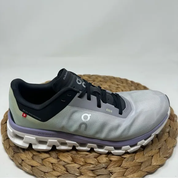 On Running Cloudflow 4 Running Shoes Fade Wisteria Size 9.5 Women's