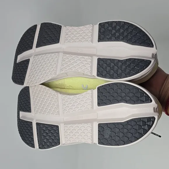 On Running Cloudgo Running Shoe Hay/Sand Color Women's Size 9.5