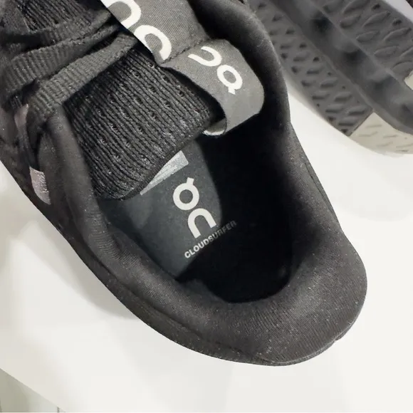 On Running Men's Athletic Shoes - Black and White