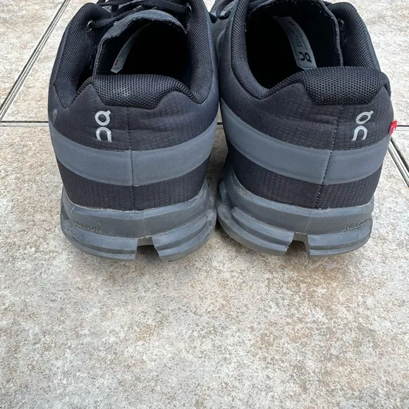 On Running Mens Cloudflow Faux Leather Sport Running Shoes