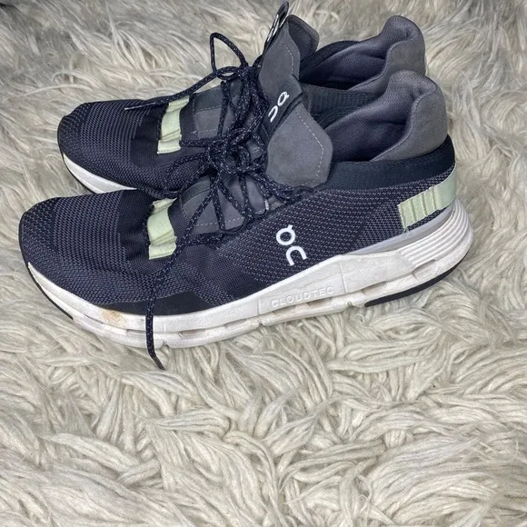 On Running On Clouds Cloudnova Comfy Running Shoes Womens