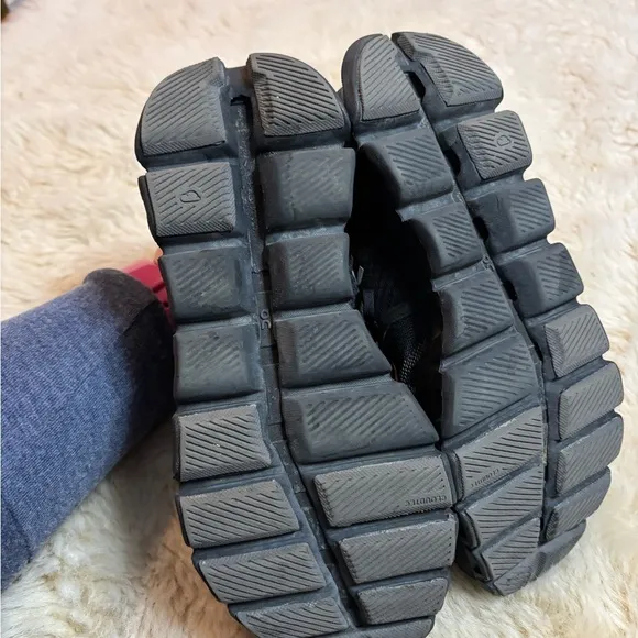 On Running Ripstop Black Athletic Shoes