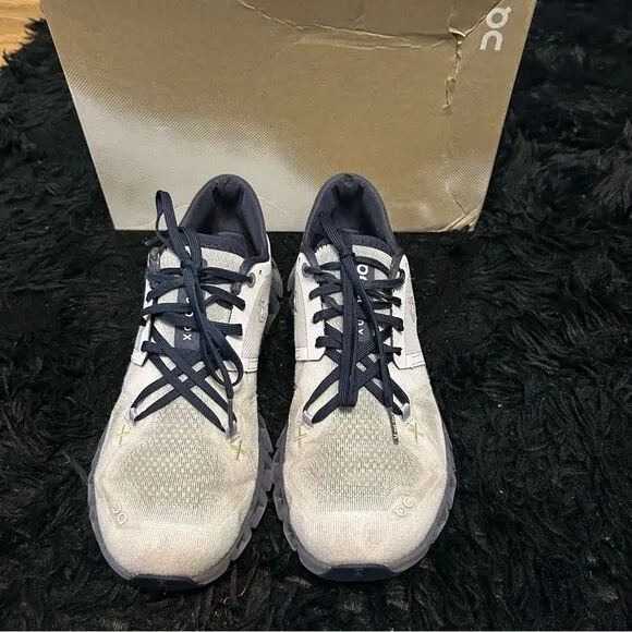ON CLOUD X running athletic lace up shoes sneakers women’s 8.5