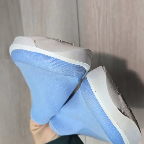 Oofos Women Revovery Light Blue Slip-On Shoes Sz 9