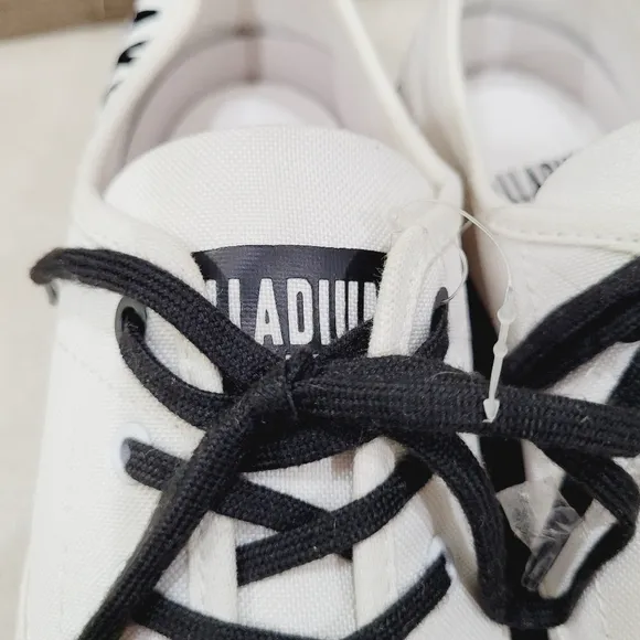 Palladium Make the Future Low Top Light Sneakers Mens 9