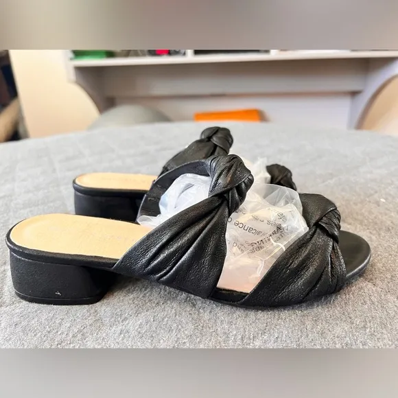 PATRICIA GREEN Sz 8 Black Leather Slip Double Strap Knotted Slip on Sandals