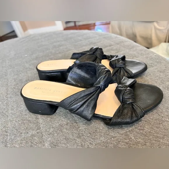 PATRICIA GREEN Sz 8 Black Leather Slip Double Strap Knotted Slip on Sandals