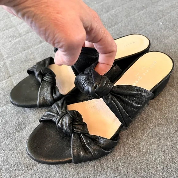 PATRICIA GREEN Sz 8 Black Leather Slip Double Strap Knotted Slip on Sandals