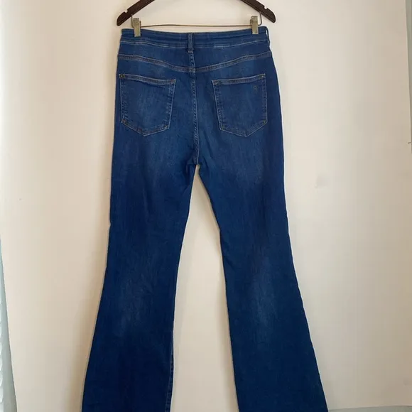 Pilcro Dark Wash Blue Denim High Waisted Flare Jeans Size 31