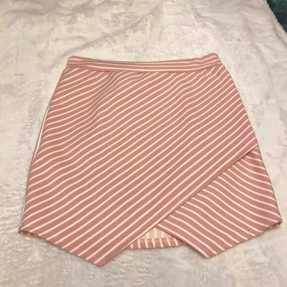 Pink &amp; White Envelope Skirt 💕 NWT!