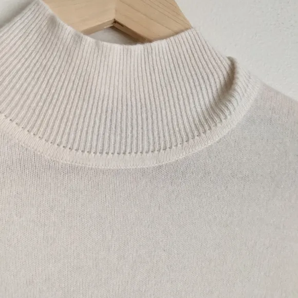 Precious Fibers 100% Cashmere Mock Neck Sweater – White, Size Small