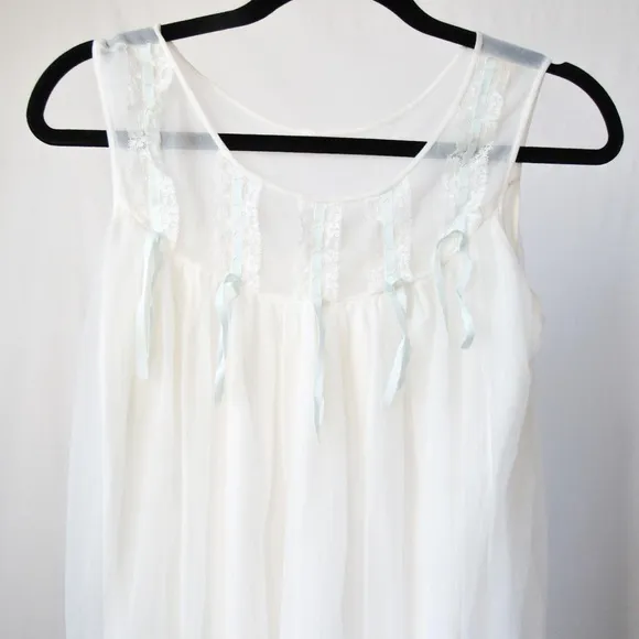 Pretty Vintage 60s Peignoir Cream Chiffon Nightgown Dress Size-S/M
