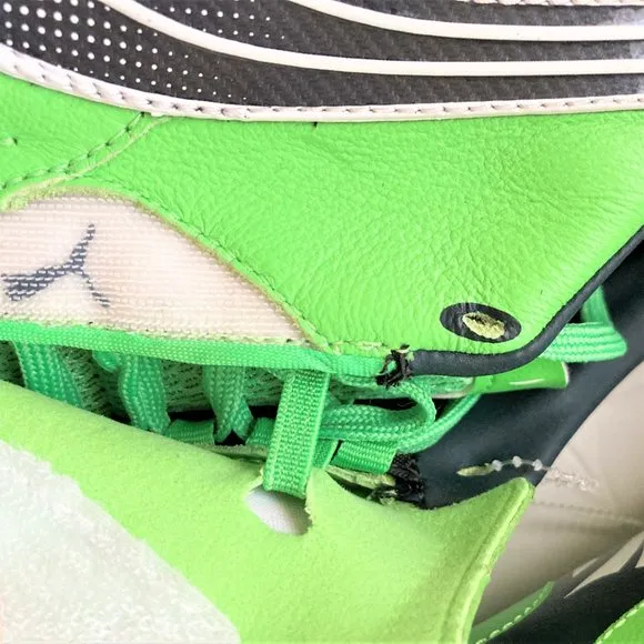 Puma Soccer Cleats Shoes NEW 102330 V3.11 Men 8 12 covered tongue Green Black