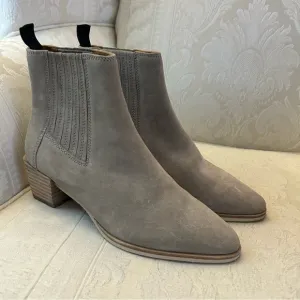 Rag &amp; Bone Rover block heel Chelsea booties taupe size 36.5