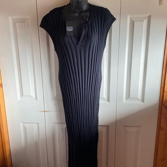 Rails NWT Ashley Vneck Black Cotton Blend Wide Ribbed Knit Dress size medium