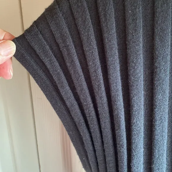 Rails NWT Ashley Vneck Black Cotton Blend Wide Ribbed Knit Dress size medium