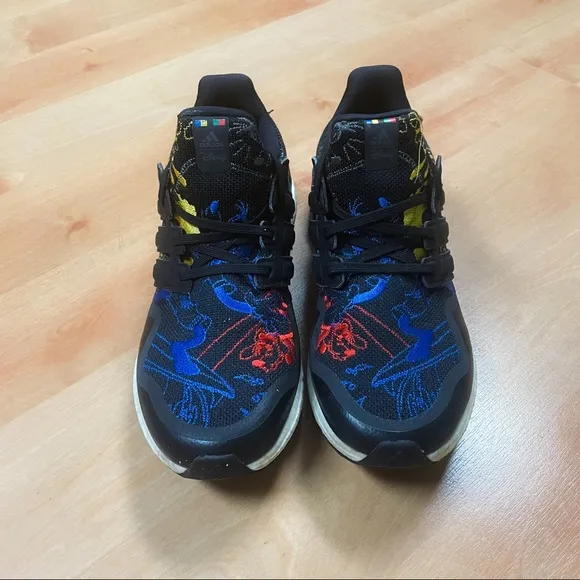 RARE HTF Adidas x Disney Ultra Boost Black &amp; Multi Goofy Graphic Sneaker Size 6