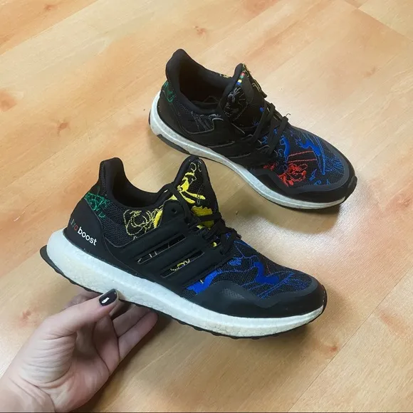 RARE HTF Adidas x Disney Ultra Boost Black &amp; Multi Goofy Graphic Sneaker Size 6