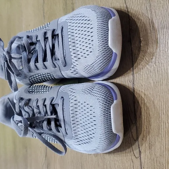 Reebok‎ Athletic Shoes