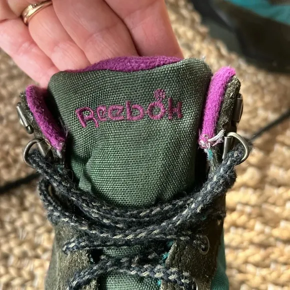 Reebok Vintage 90’s Kids Hiking Boots Suede Canvas Hunter Green Teal Purple sz3