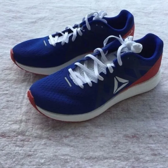 REEBOK FOREVER FLOATRIDE wns size 8.5
