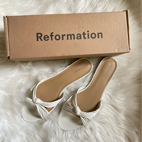 Reformation Peridot Mignon Knot Flat Leather Slide Slip On Sandals Off White W9