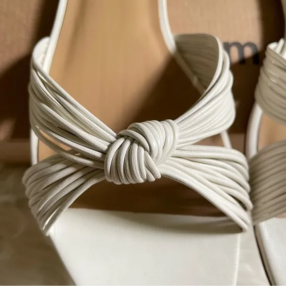 Reformation Peridot Mignon Knot Flat Leather Slide Slip On Sandals Off White W9