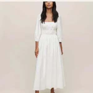 Reformation Bennie dress white lined cotton. Soft and feminine size Sm.