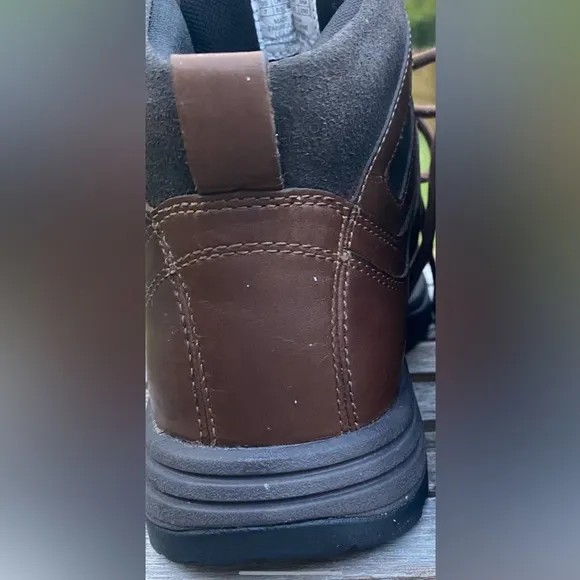 ROCKPORT COLD SPRINGS WATERPROOFELKHART BOOT. Size 7 pre owned