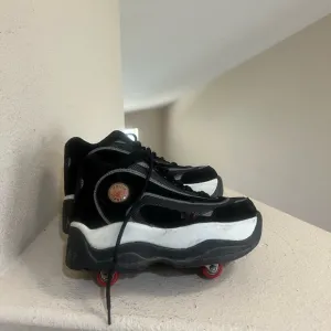 Roller Platform  Tennis Shoes Wheels Roller Skates Y2K Rollin Runners M 9 / W11